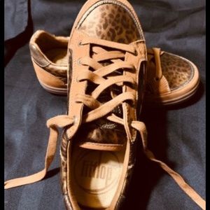FitFlop brand new leopard shoes size 7